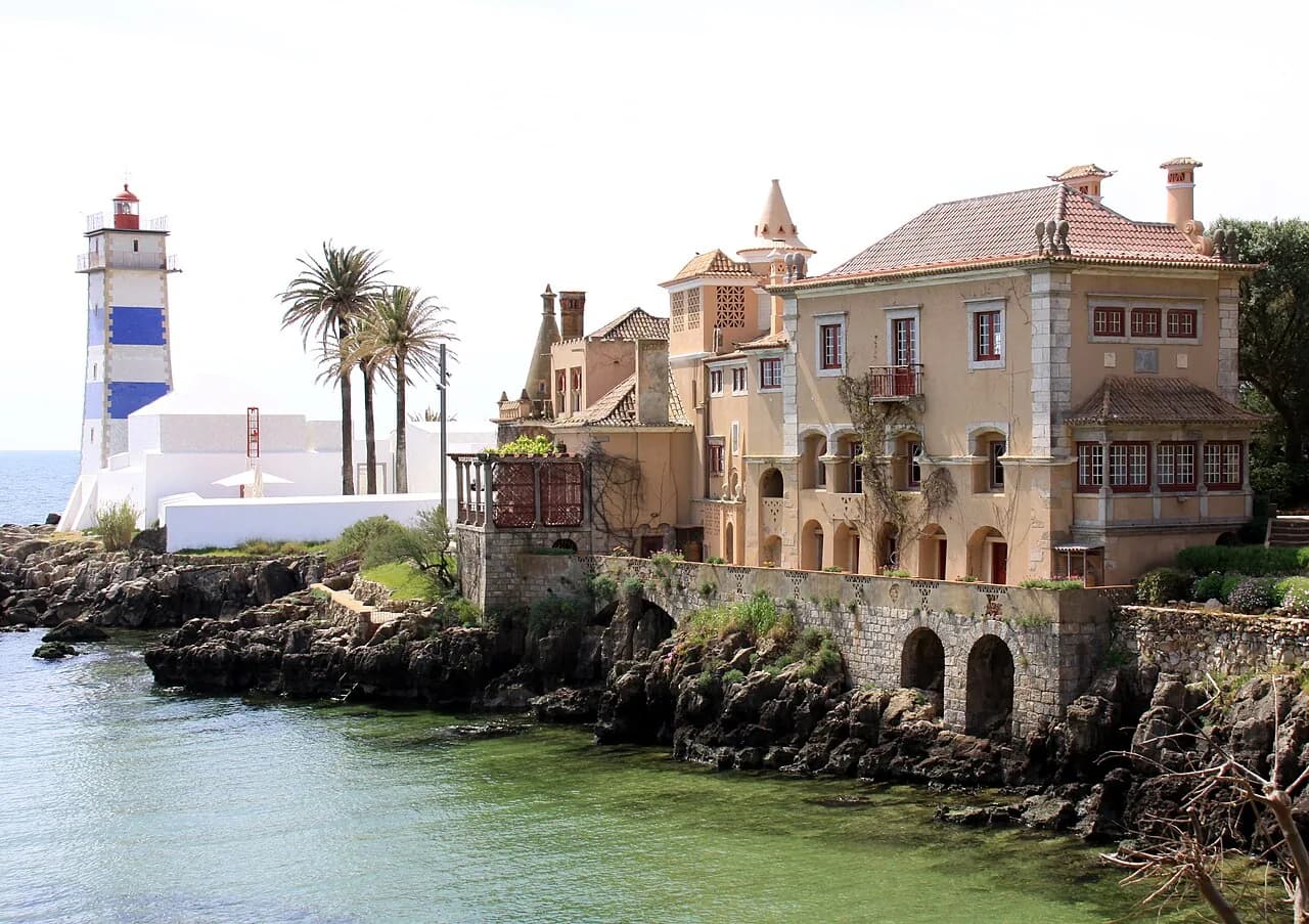 Santa Marta Lighthouse and Casa de Santa Maria in Cascais